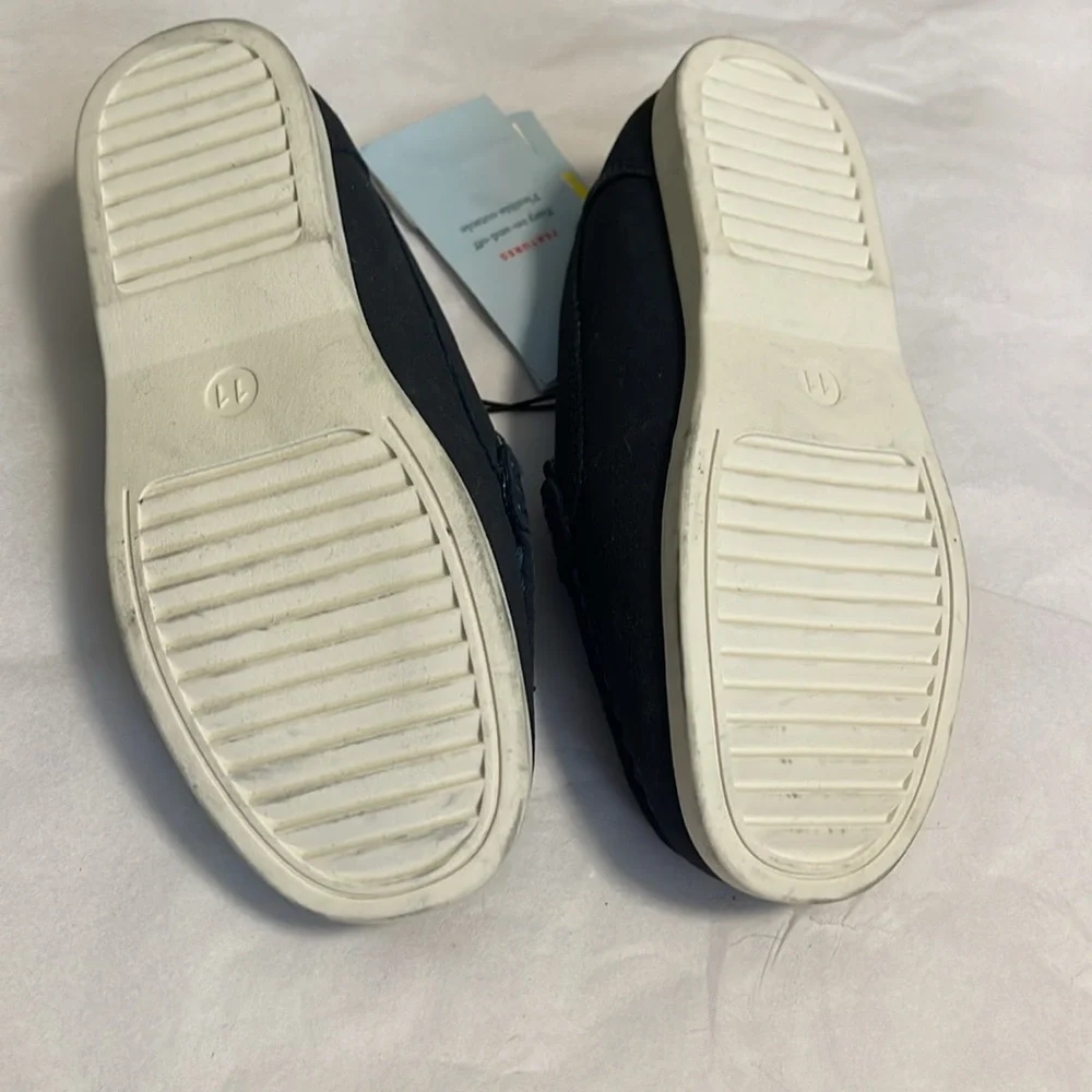 Cat and jack navy blue slip on Zayd
